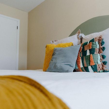 Centrally Located 3Br Overton Square Fast Wifi Free Parking Yes Pets Memphis Bagian luar foto
