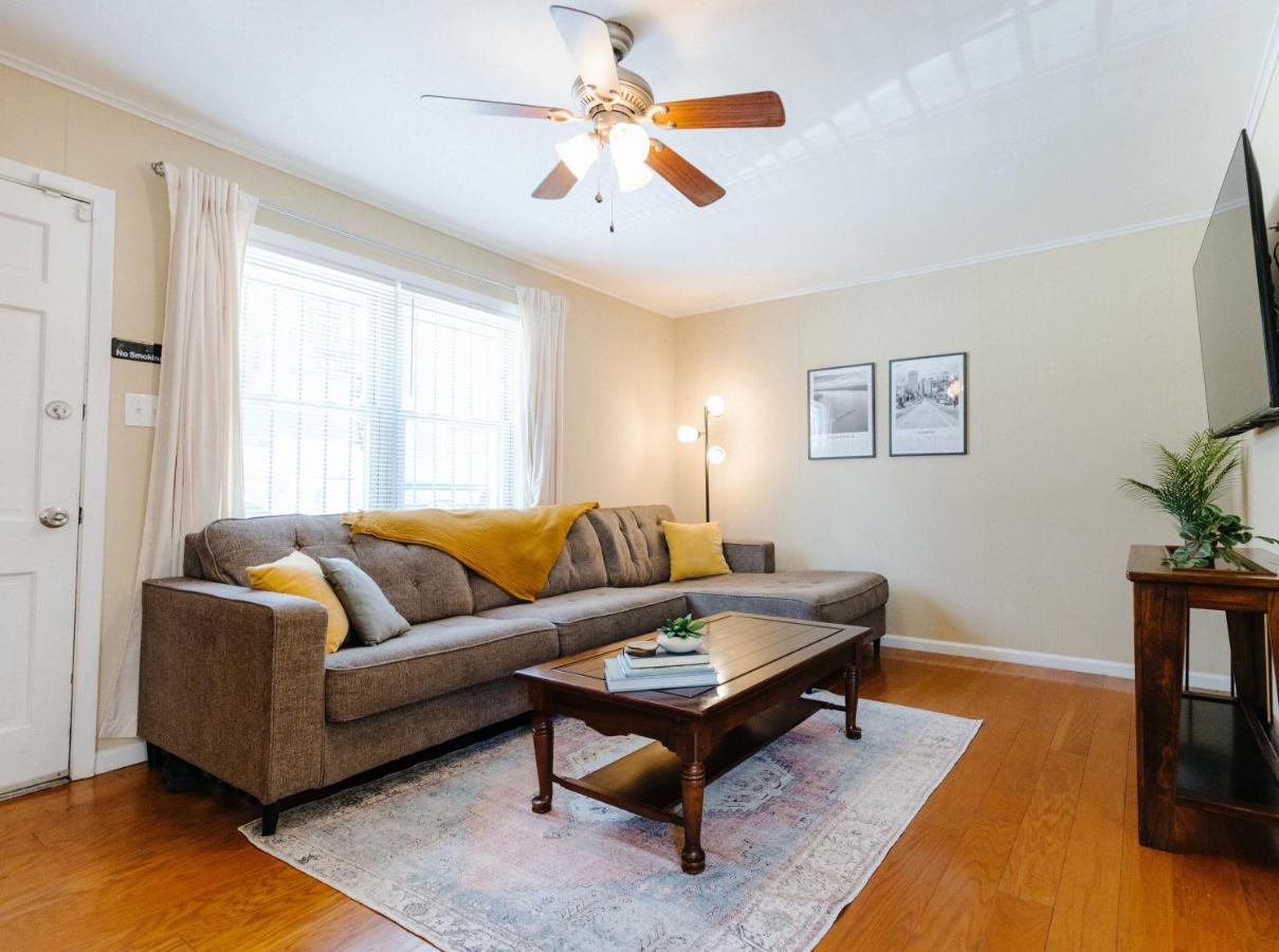 Centrally Located 3Br Overton Square Fast Wifi Free Parking Yes Pets Memphis Bagian luar foto