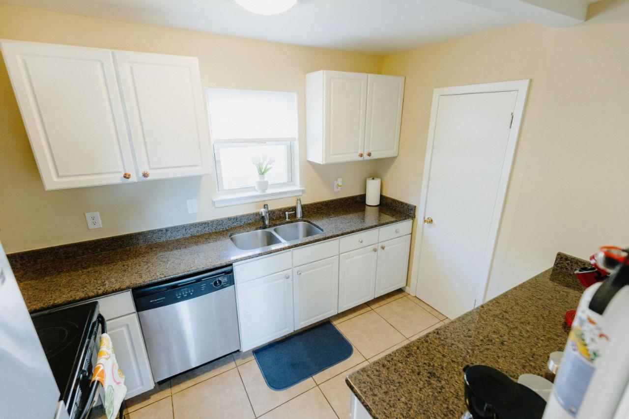 Centrally Located 3Br Overton Square Fast Wifi Free Parking Yes Pets Memphis Bagian luar foto