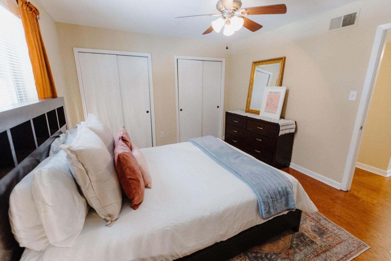 Centrally Located 3Br Overton Square Fast Wifi Free Parking Yes Pets Memphis Bagian luar foto