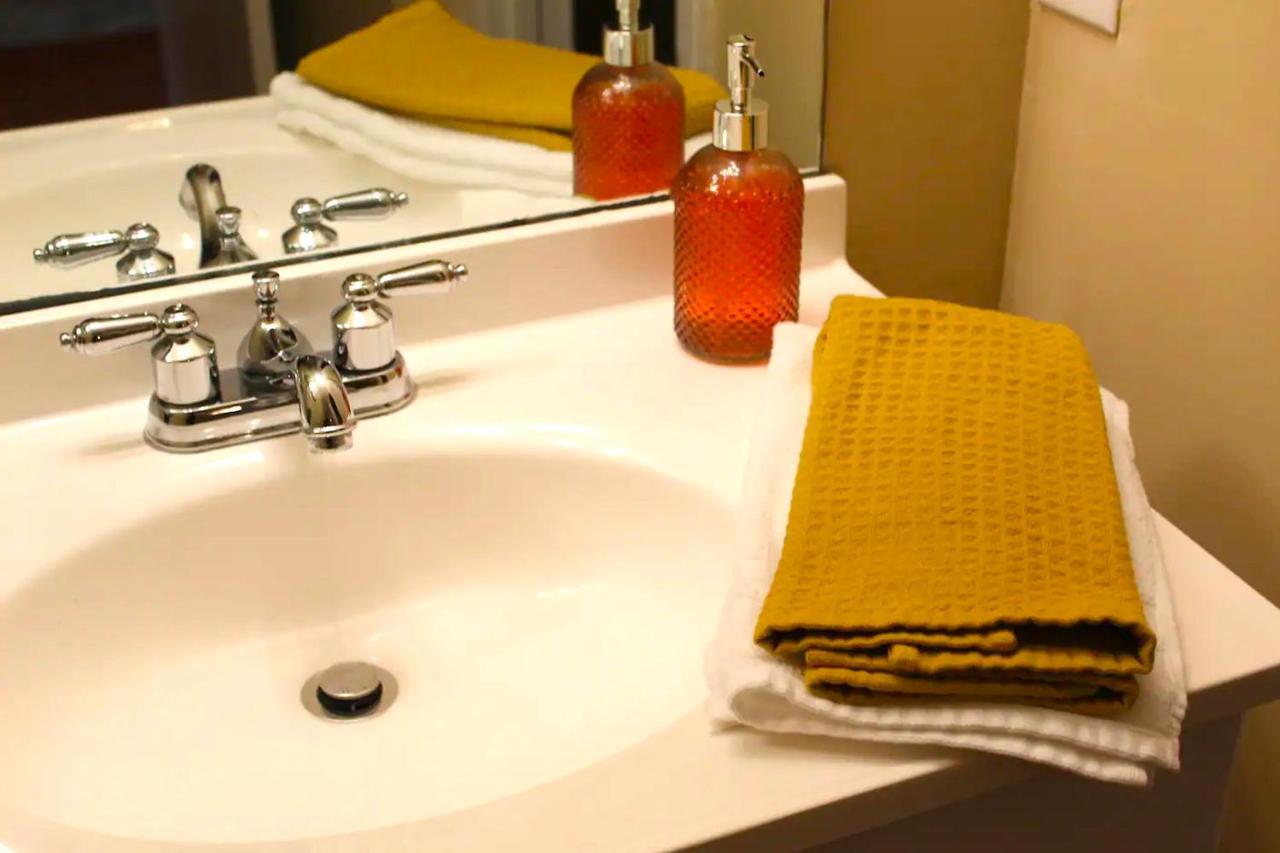 Centrally Located 3Br Overton Square Fast Wifi Free Parking Yes Pets Memphis Bagian luar foto