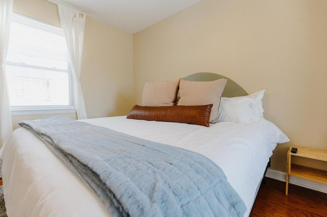 Centrally Located 3Br Overton Square Fast Wifi Free Parking Yes Pets Memphis Bagian luar foto